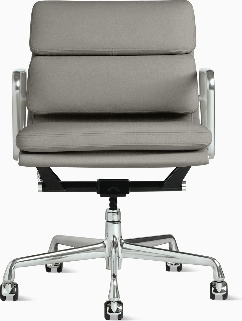 Eames Soft Pad Management Chair