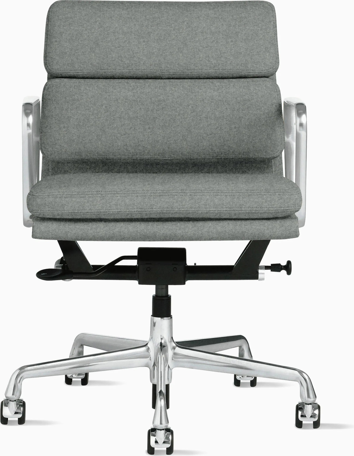 Eames Soft Pad Management Chair