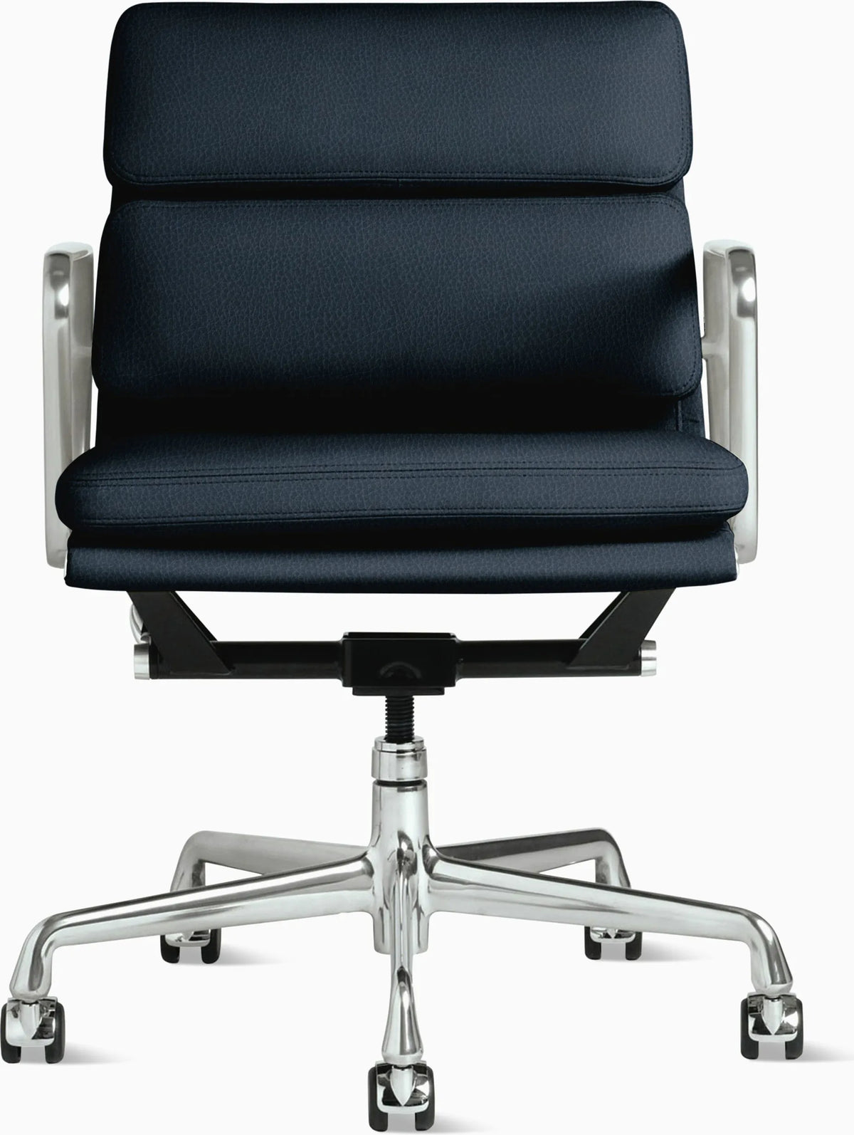 Eames Soft Pad Management Chair