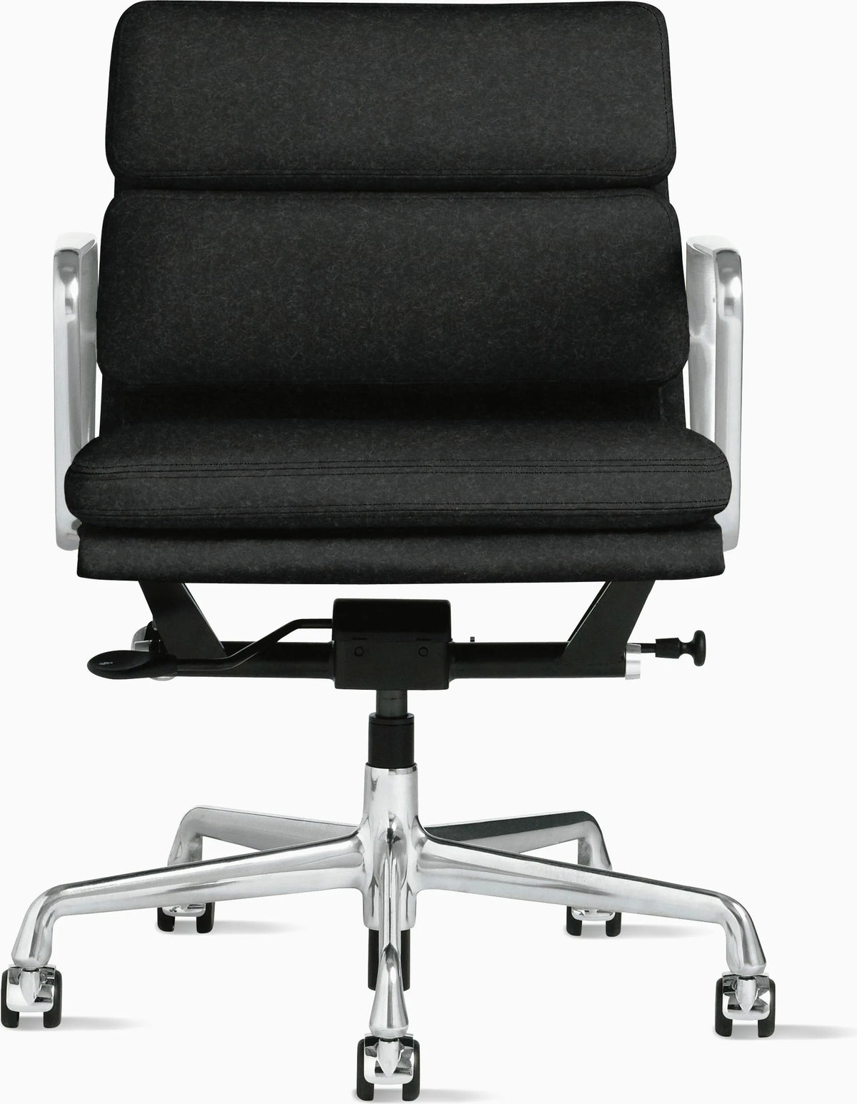 Eames Soft Pad Management Chair