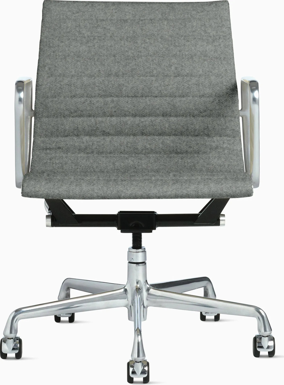 Eames Aluminum Group Chair, Executive