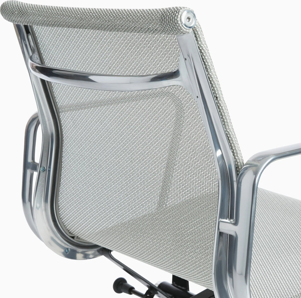 Eames Aluminum Group Chair, Executive