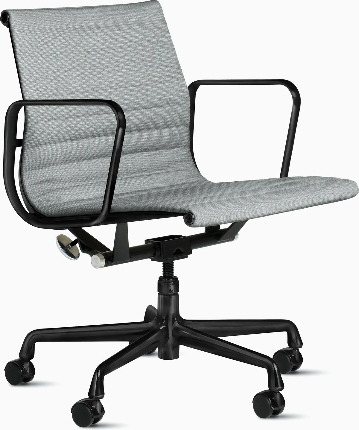 Eames Aluminum Group Chair, Management