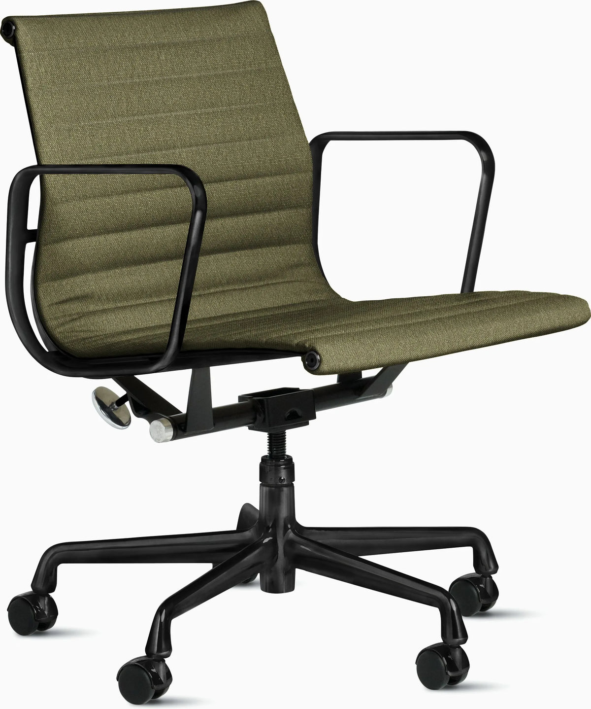 Eames Aluminum Group Chair, Management