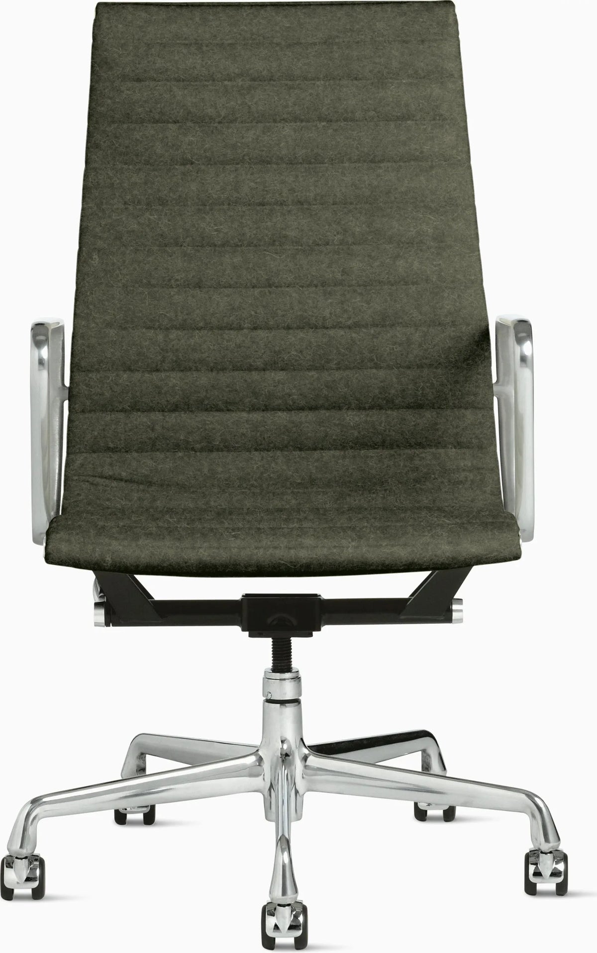 Eames Aluminum Group Chair, Executive